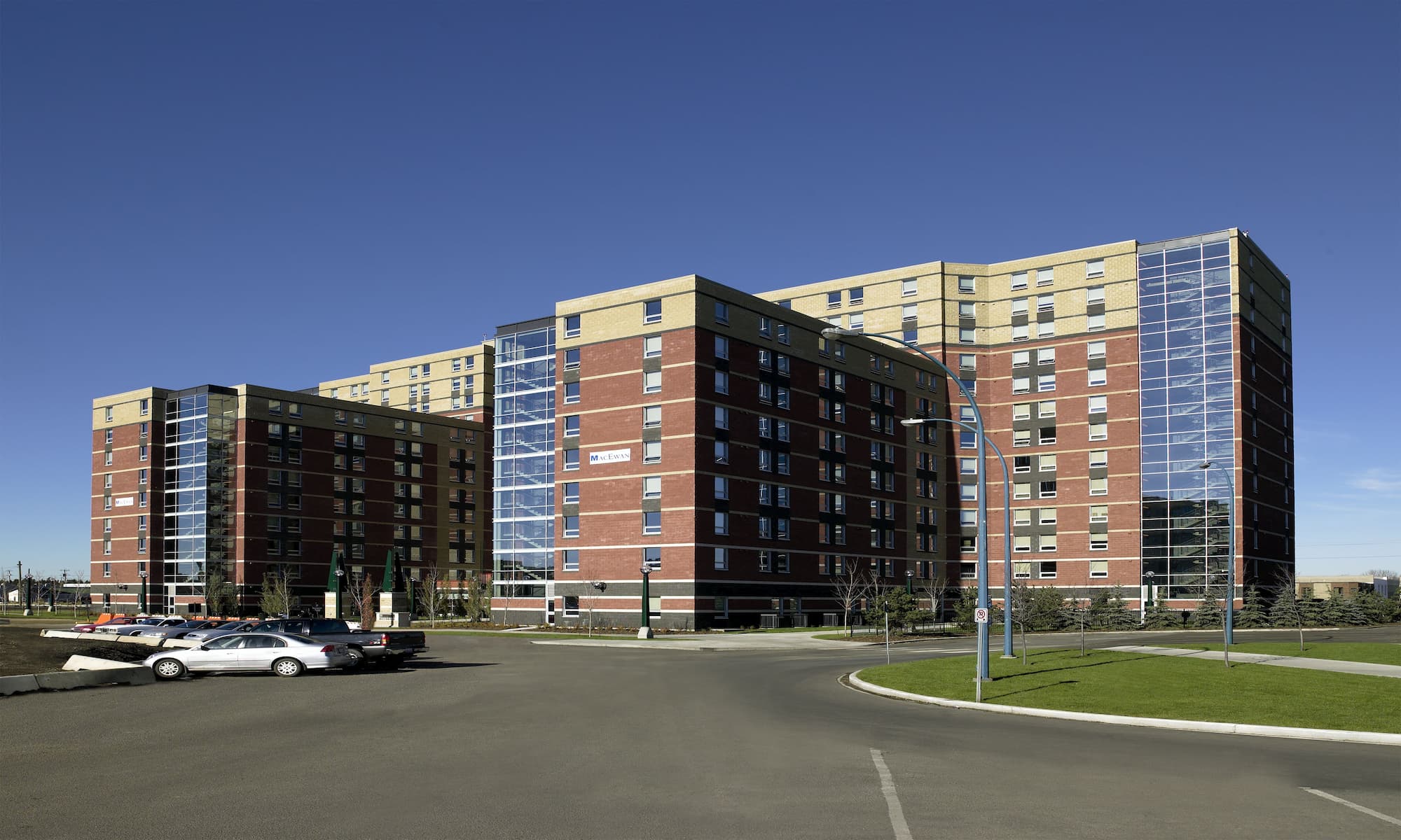 Co_MR_MacEwan Student Residence_Main